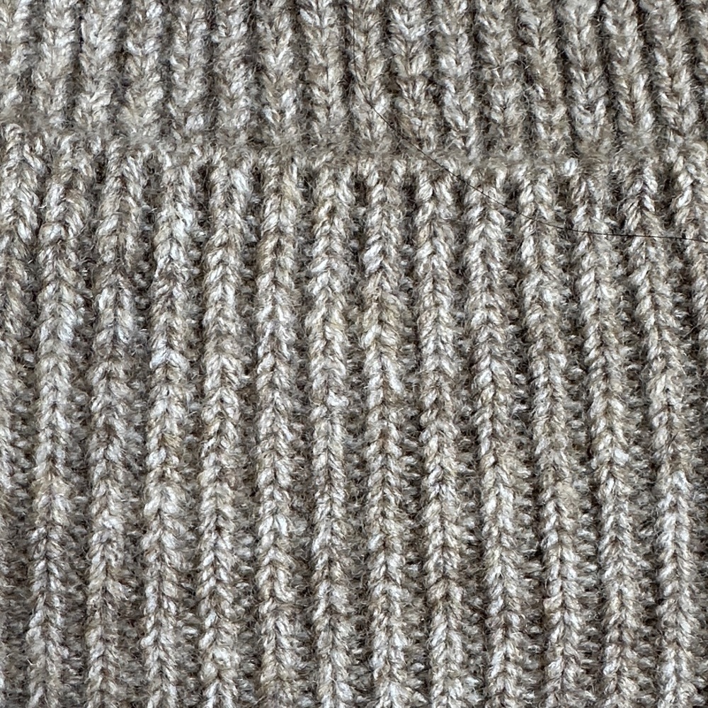 American Eagle Cozy Knit Beanie in Brown NWOT - Picture 3 of 9
